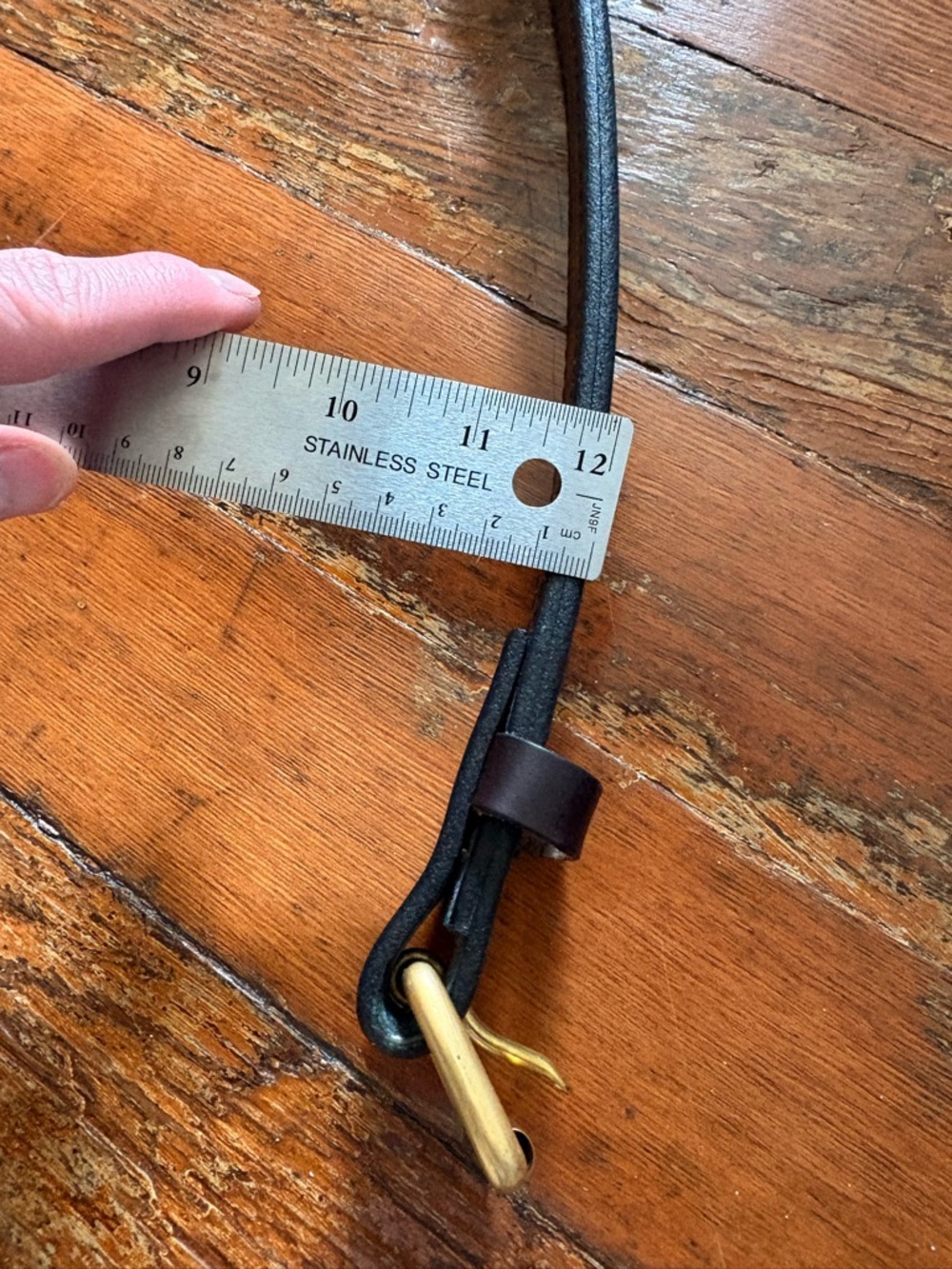 Filson Brown Genuine Bridle Leather Belt with Gold Stamping - Picture 2 of 6